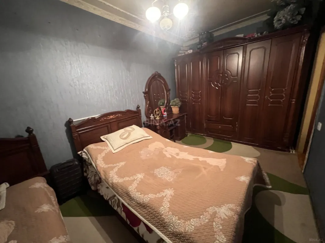 Satılır 4 otaqlı mənzil 110 m²