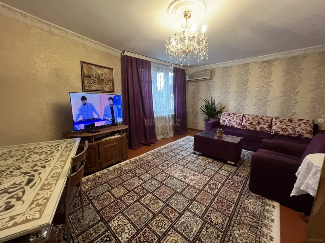 Satılır 4 otaqlı mənzil 110 m²
