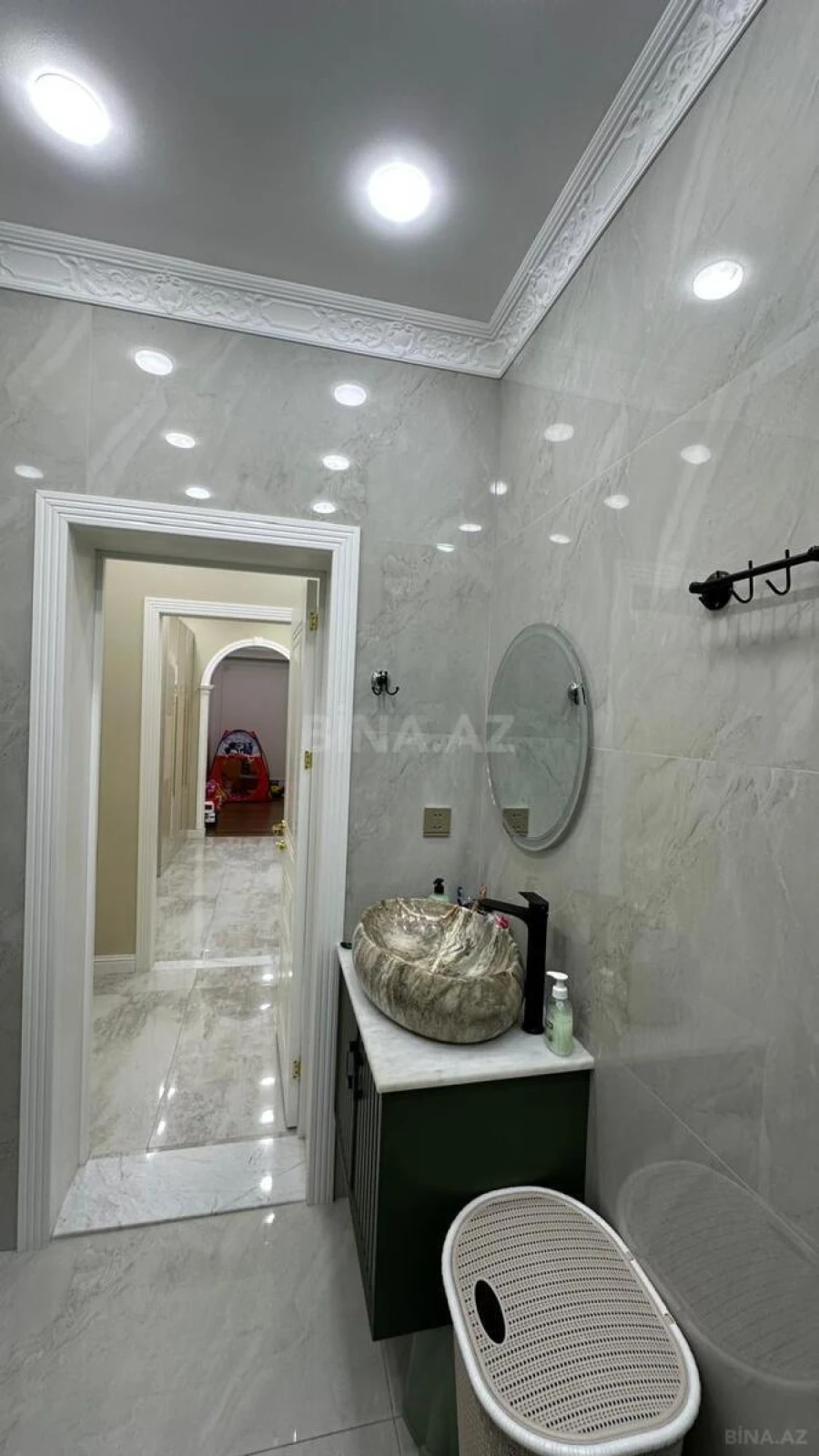 Satılır 2 otaqlı mənzil 90 m²