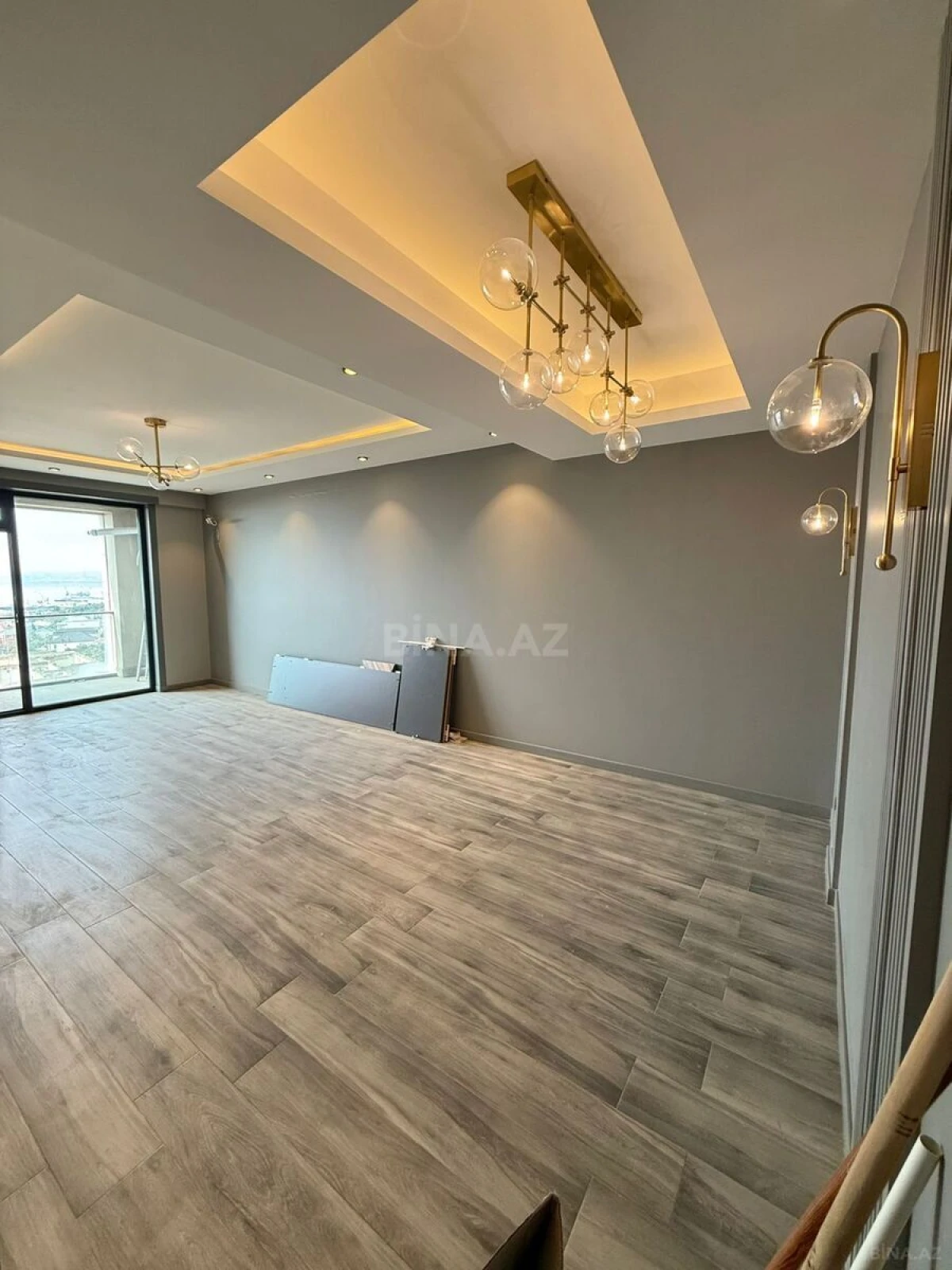 Satılır 2 otaqlı mənzil 88 m²