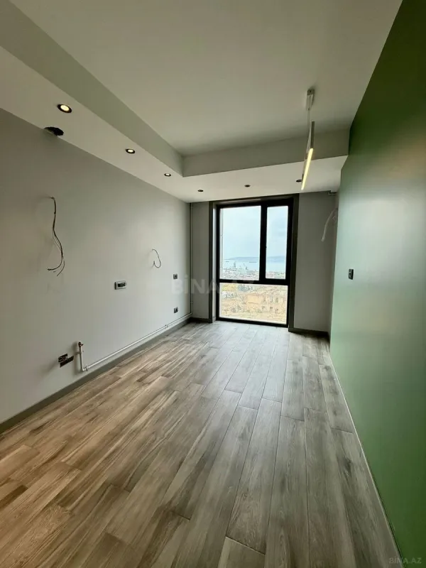 Satılır 2 otaqlı mənzil 88 m²
