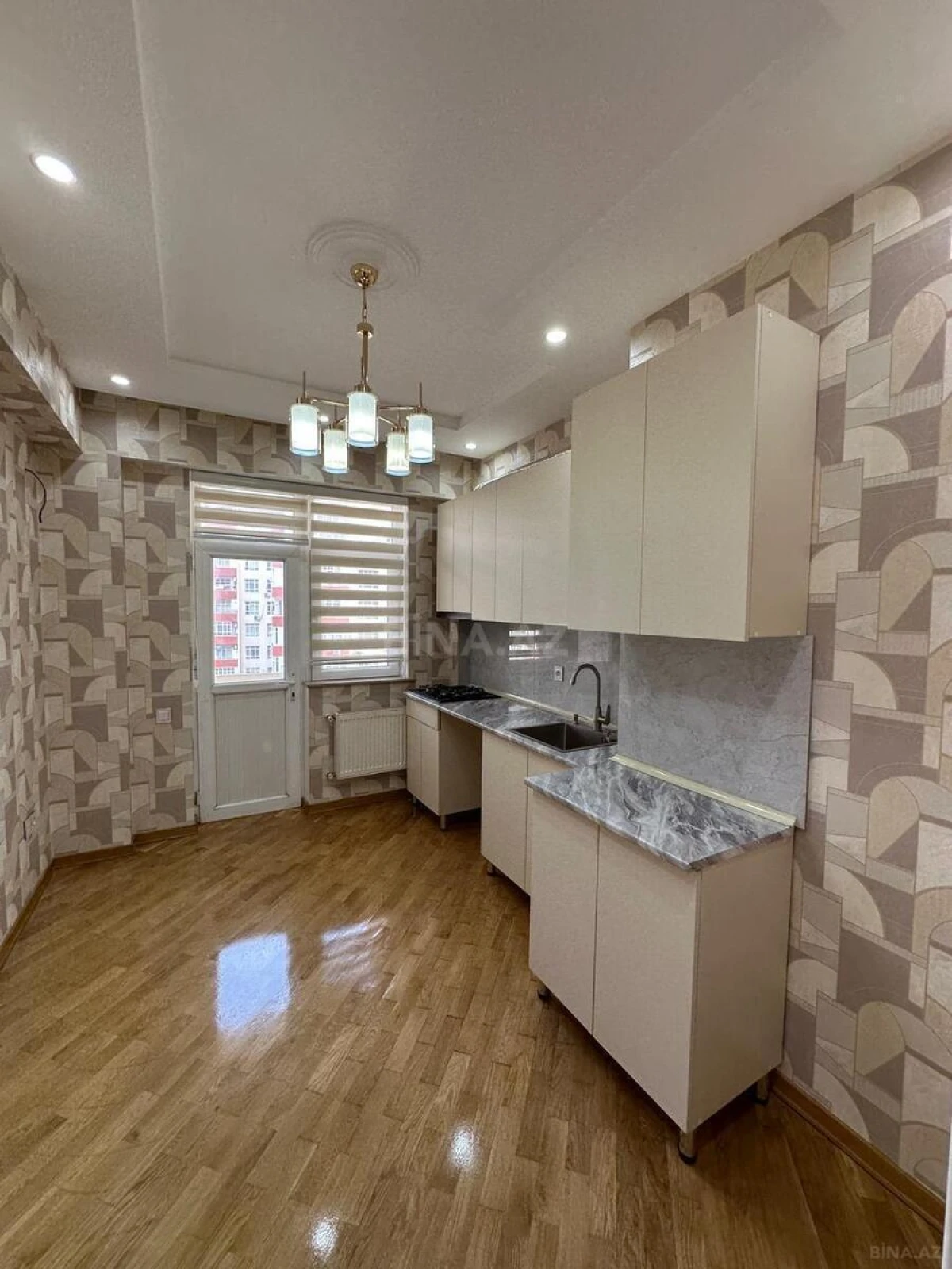 Satılır 3 otaqlı mənzil 84 m²