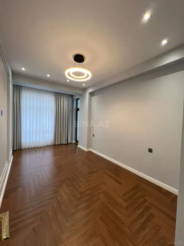 Satılır 3 otaqlı mənzil 96 m²