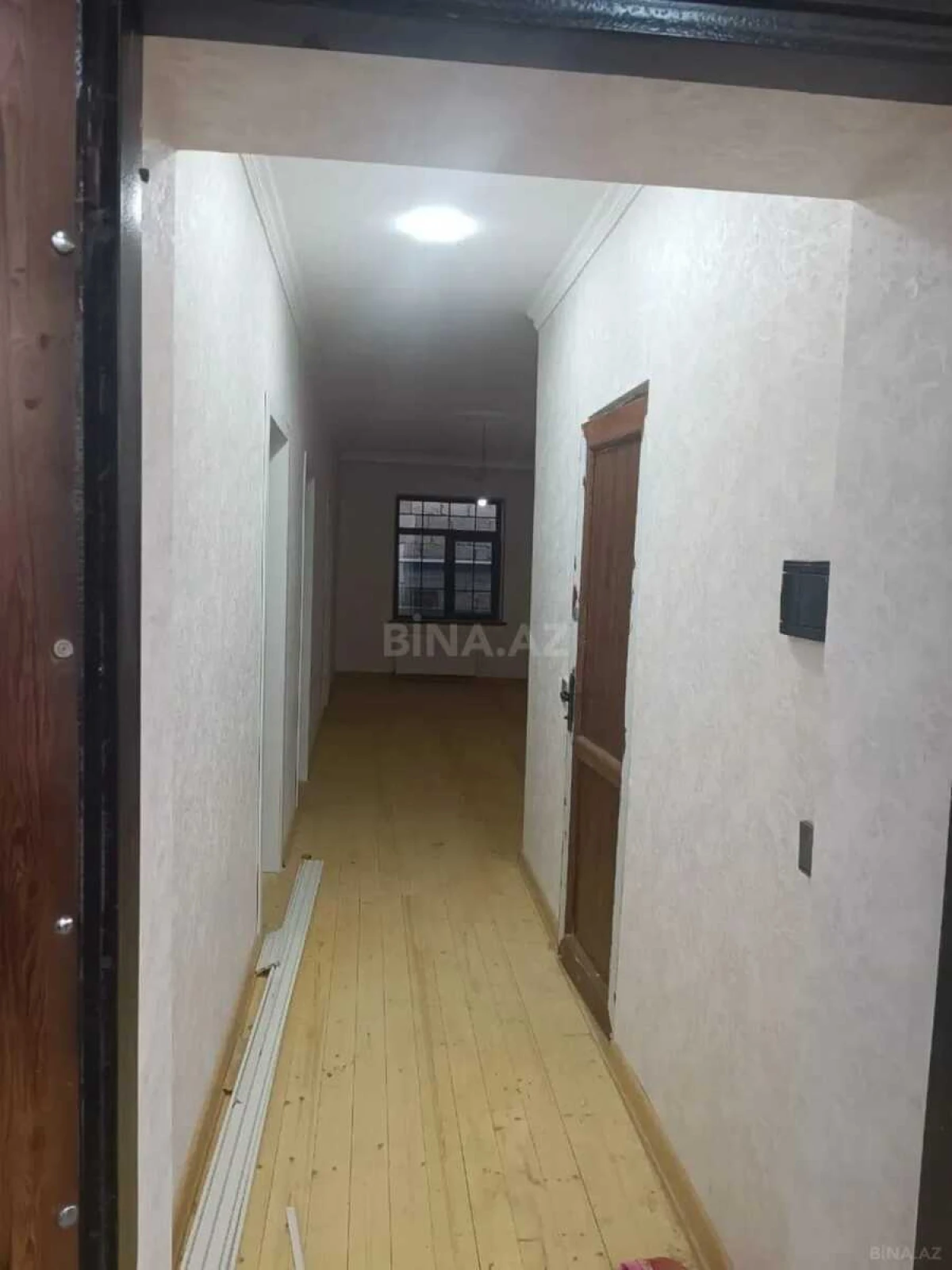 Satılır 6 otaqlı həyət evi 200 m²