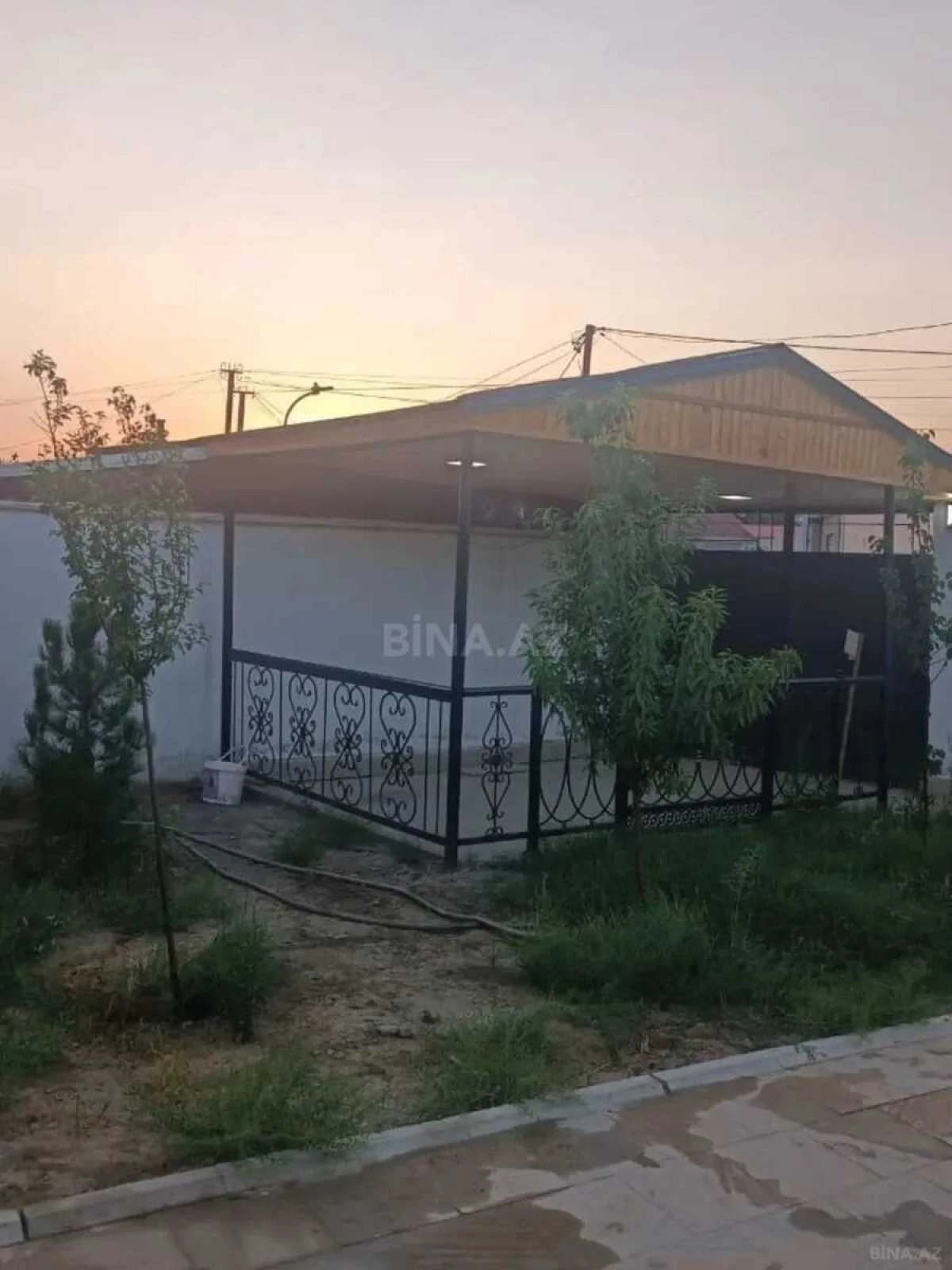 Satılır 6 otaqlı həyət evi 200 m²