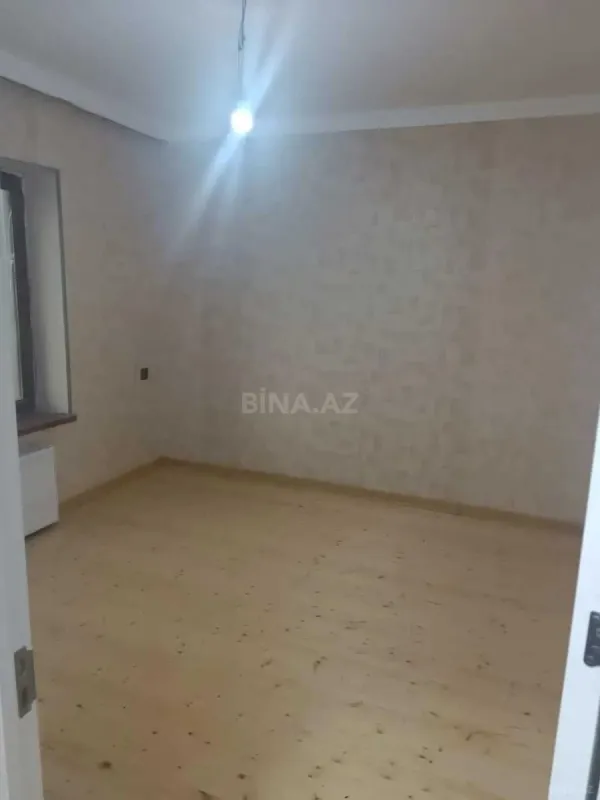Satılır 6 otaqlı həyət evi 200 m²
