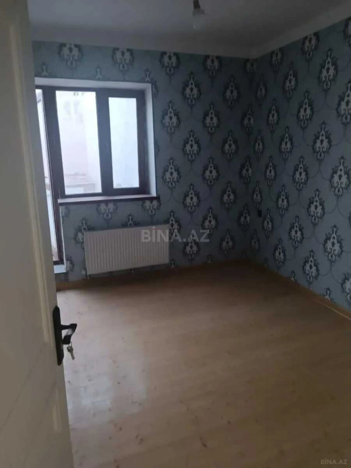 Satılır 6 otaqlı həyət evi 200 m²