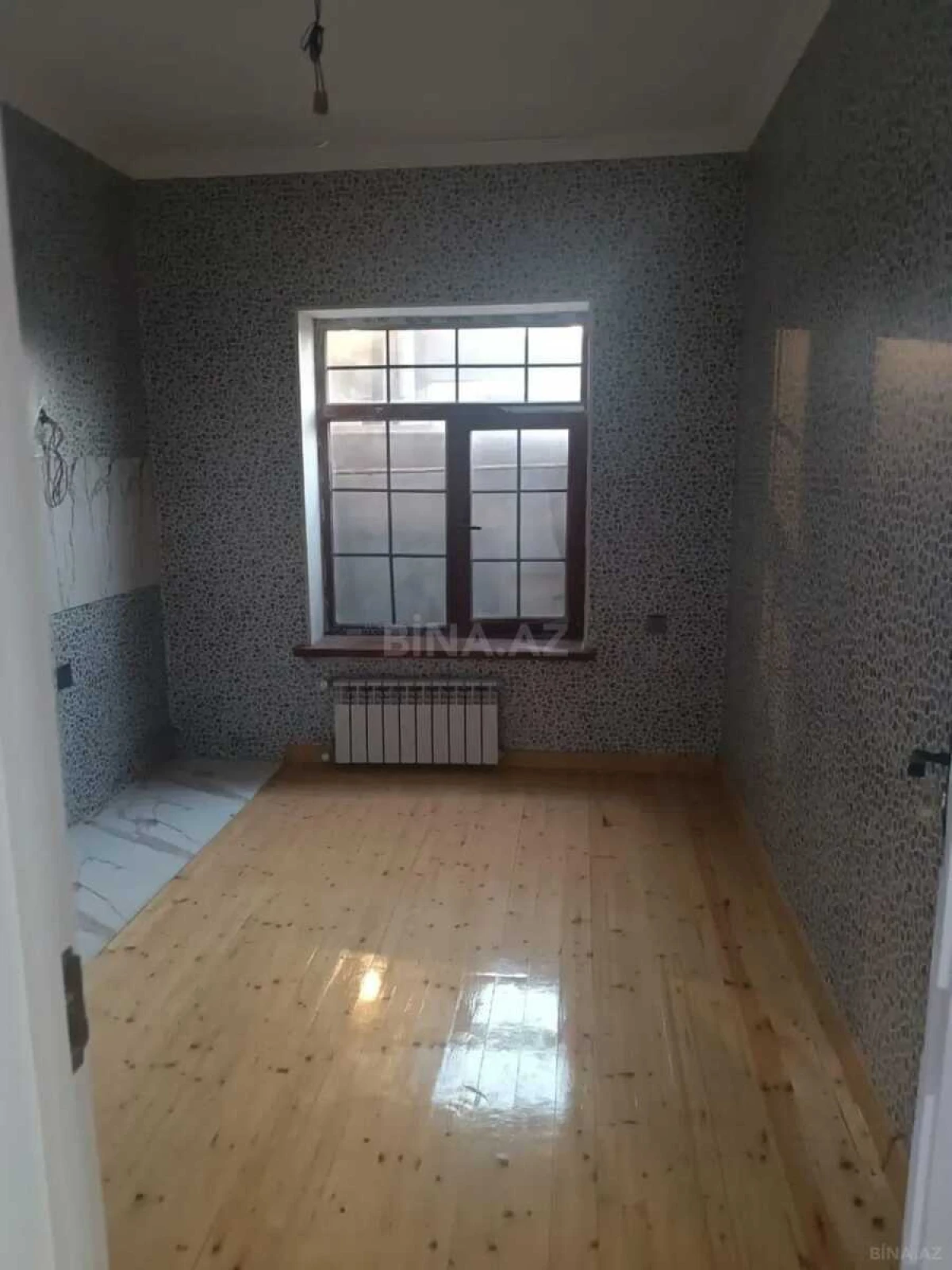 Satılır 6 otaqlı həyət evi 200 m²