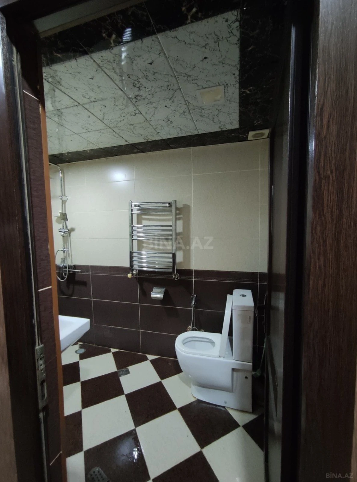 Kirayə verilir 2 otaqlı mənzil 60 m²