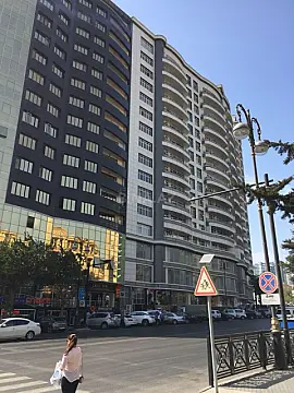 Satılır 2 otaqlı mənzil 70 m² — Bakı, Nizami 2 otaq 70.00 m²