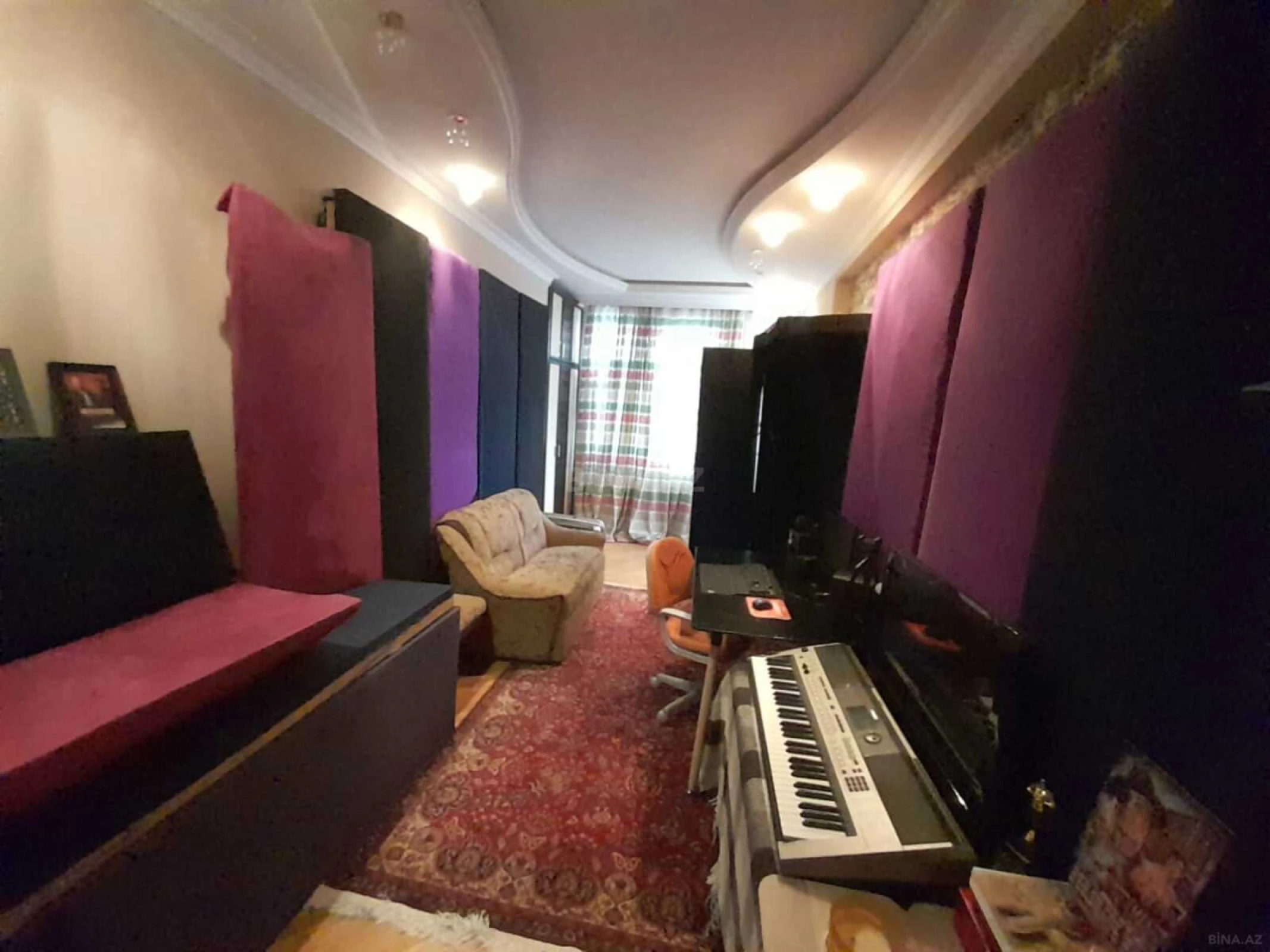 Satılır 3 otaqlı mənzil 135 m²