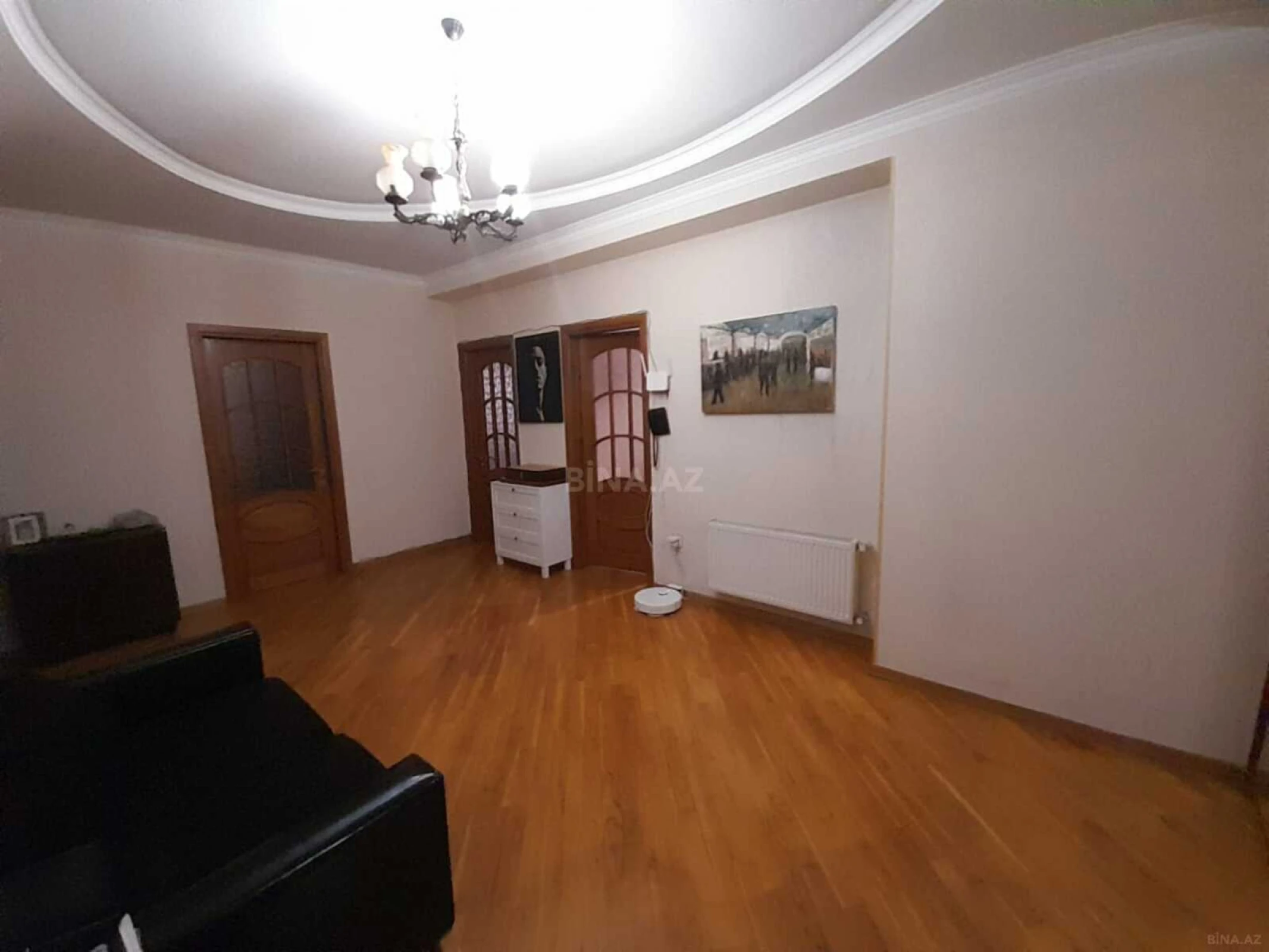 Satılır 3 otaqlı mənzil 135 m²