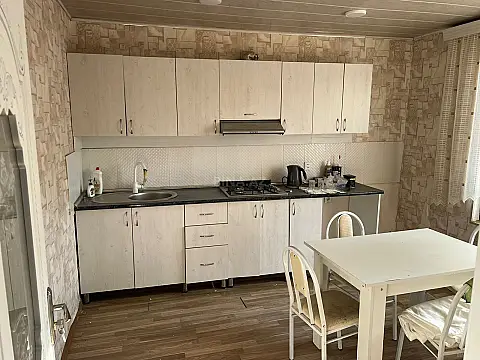 Satılır 3 otaqlı həyət evi 150 m²