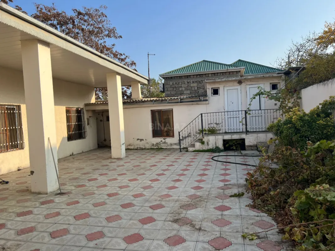 Satılır 3 otaqlı həyət evi 150 m²