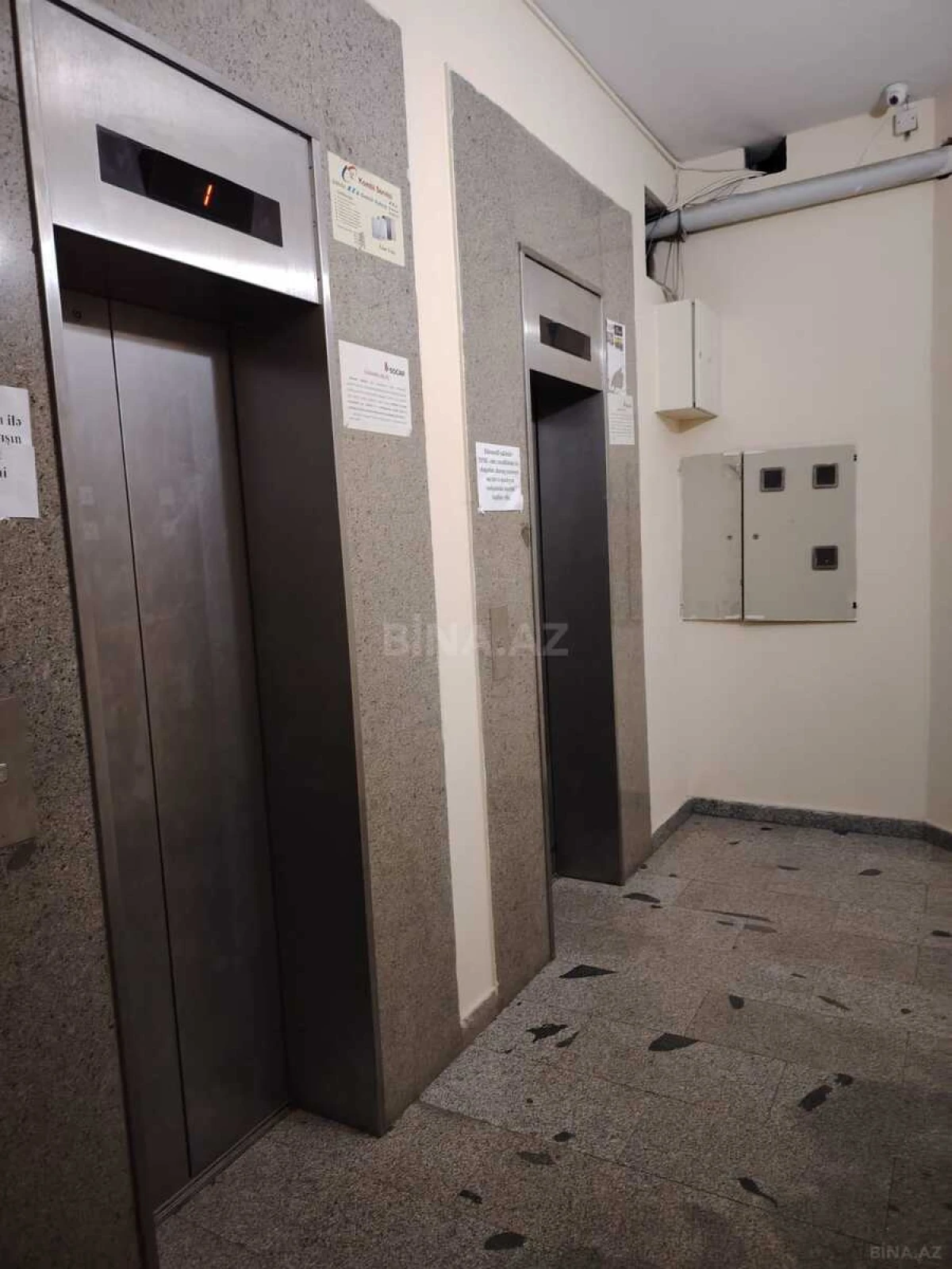 Satılır 4 otaqlı mənzil 223 m²