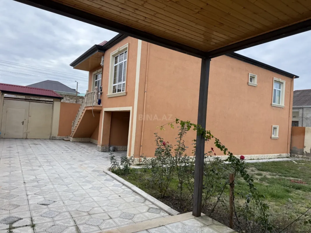 Satılır 4 otaqlı həyət evi 145 m²