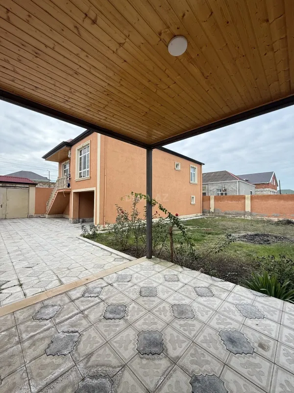 Satılır 4 otaqlı həyət evi 145 m²