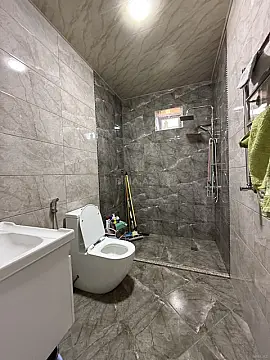 Satılır 4 otaqlı həyət evi 145 m²