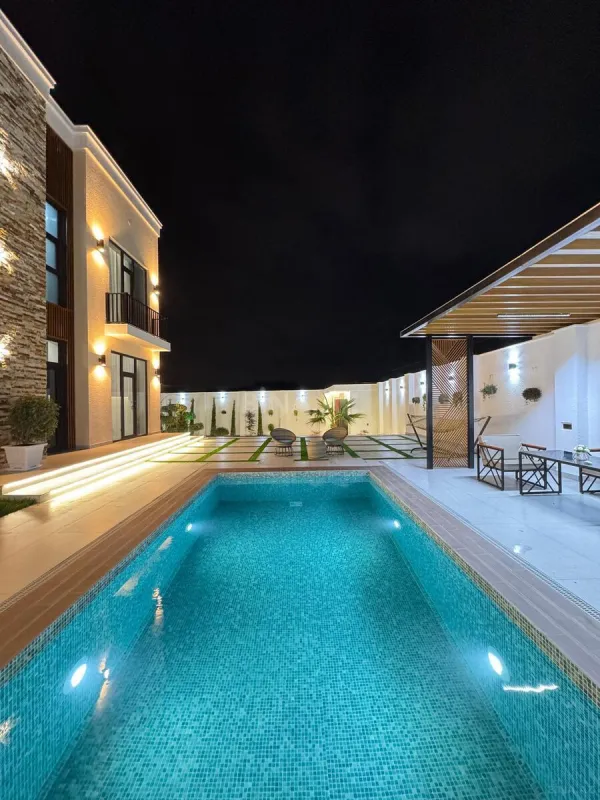 Satılır 5 otaqlı həyət evi 400 m²