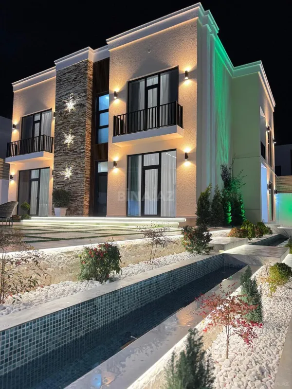 Satılır 5 otaqlı həyət evi 400 m²