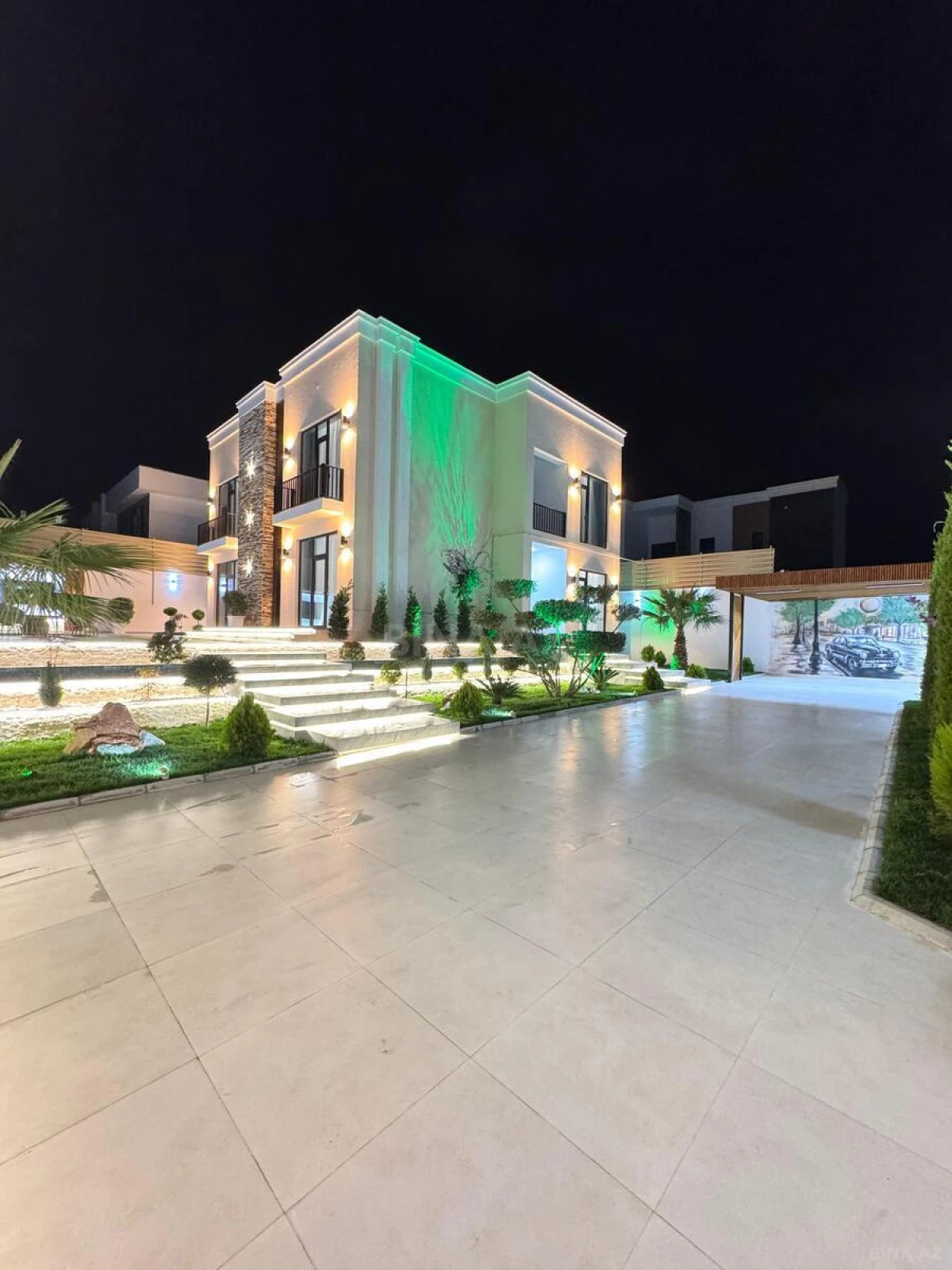 Satılır 5 otaqlı həyət evi 400 m²