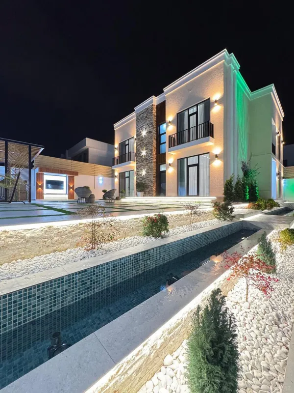Satılır 5 otaqlı həyət evi 400 m²
