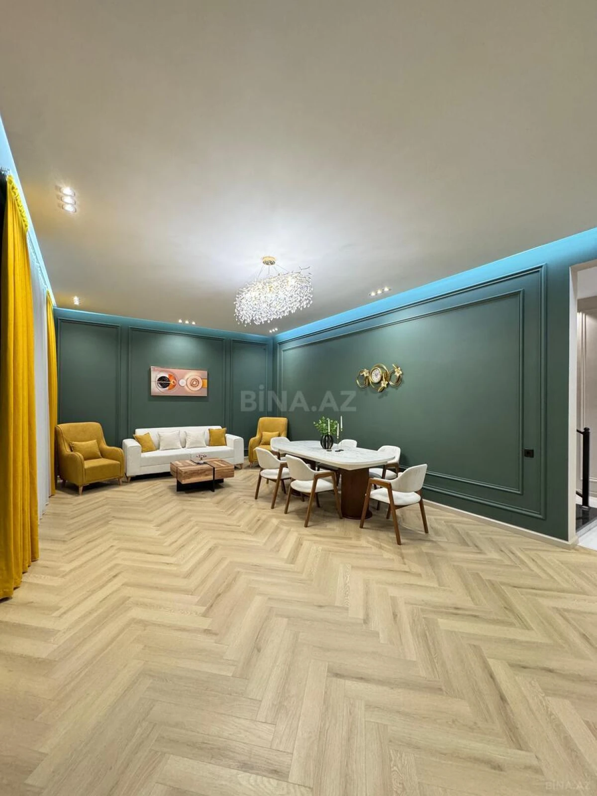 Satılır 5 otaqlı həyət evi 400 m²