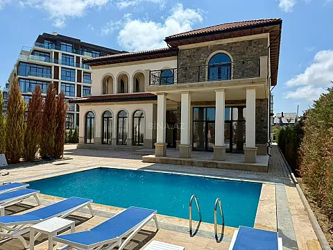 Satılır 10 otaqlı həyət evi 600 m² — Bakı, Sea Breeze 10 otaq 600.00 m²