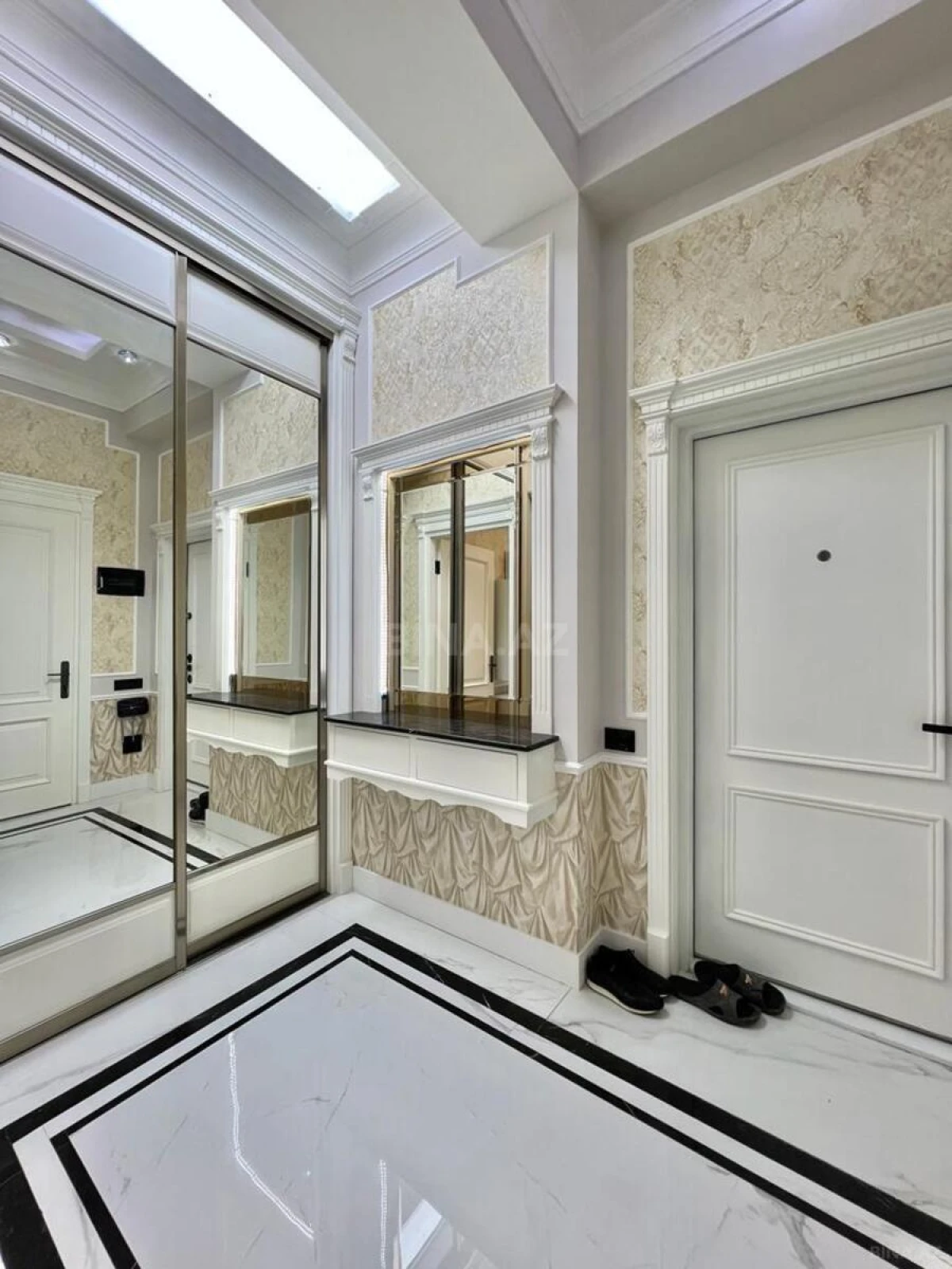 Kirayə verilir 2 otaqlı mənzil 65 m²