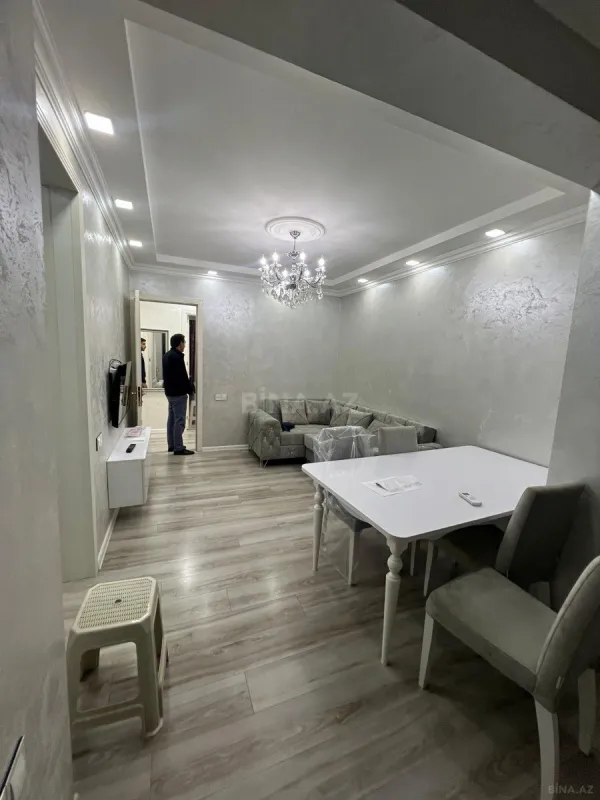 Satılır 2 otaqlı mənzil 58 m²