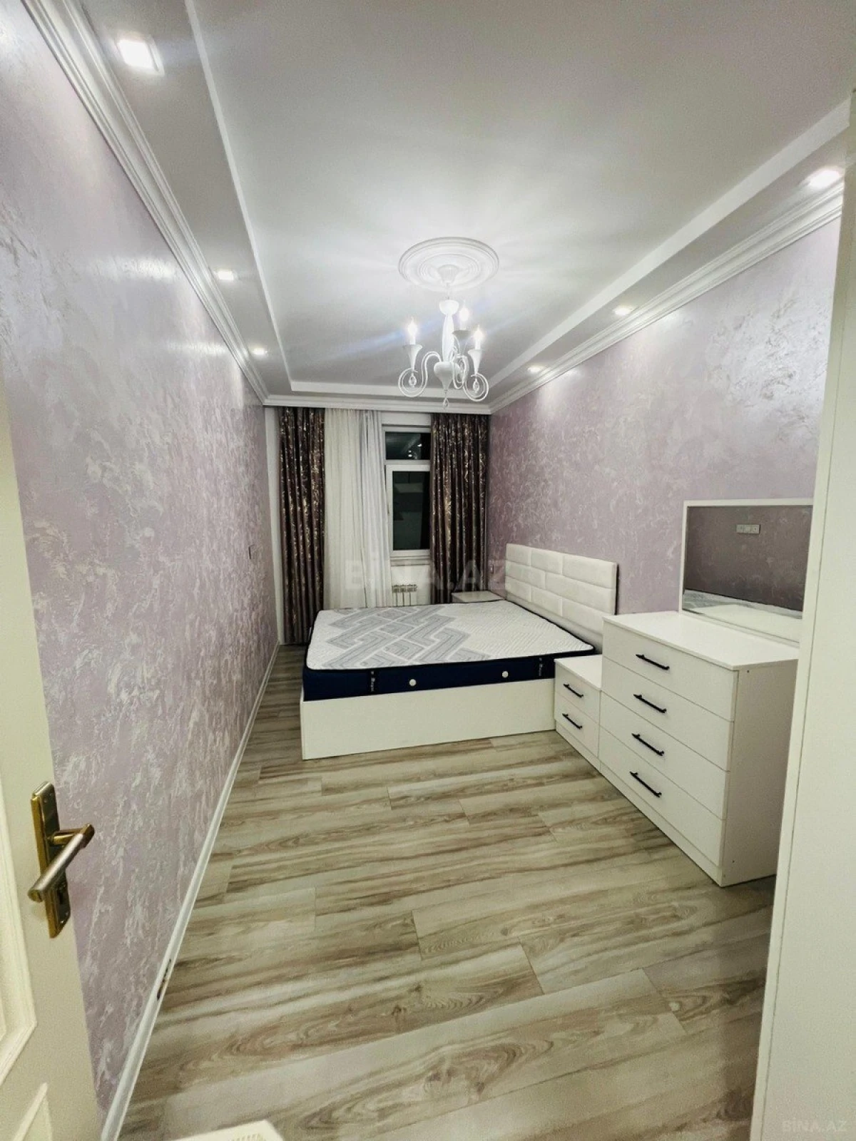 Satılır 2 otaqlı mənzil 58 m²
