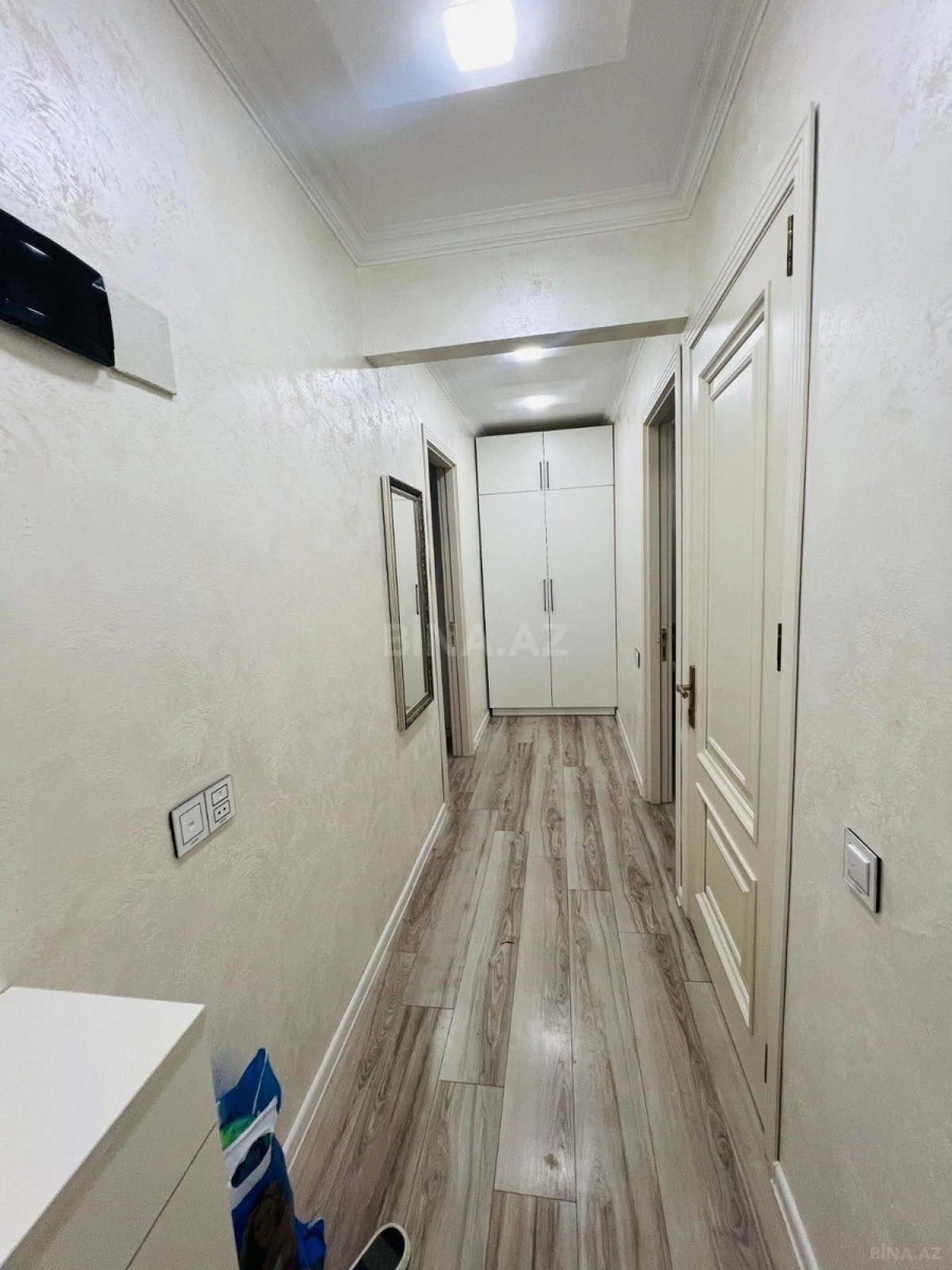 Satılır 2 otaqlı mənzil 58 m²