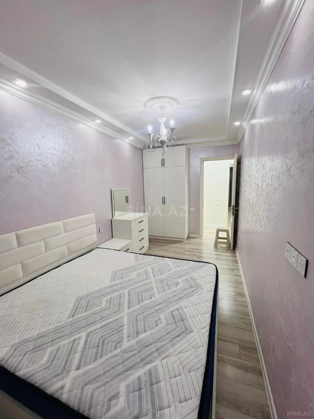 Satılır 2 otaqlı mənzil 58 m²