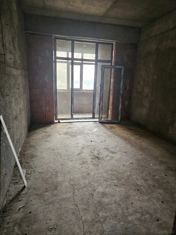 Satılır 2 otaqlı mənzil 99.3 m²