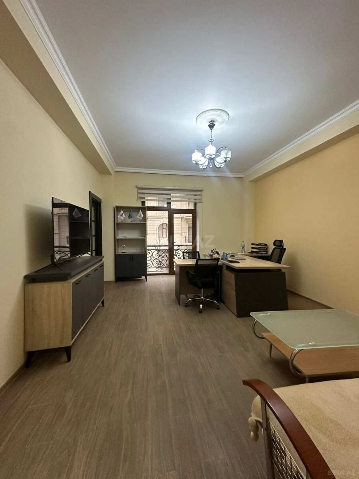 Satılır 2 otaqlı mənzil 95 m²