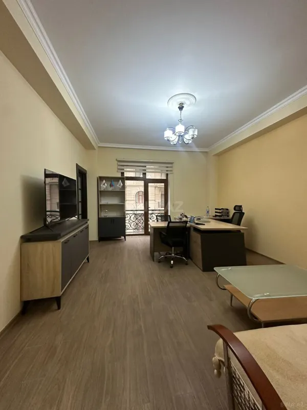 Satılır 2 otaqlı mənzil 95 m²
