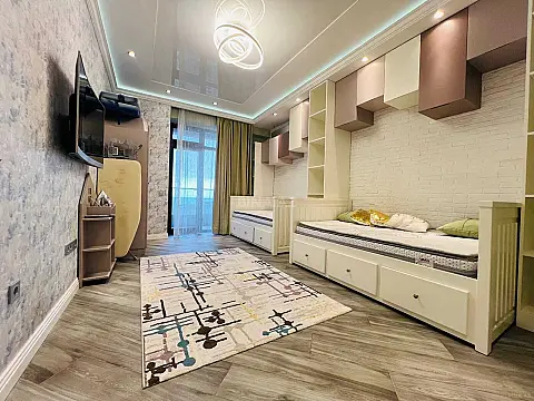 Kirayə verilir 3 otaqlı mənzil 178 m²