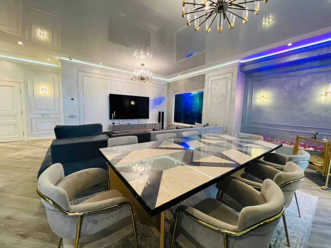 Kirayə verilir 3 otaqlı mənzil 178 m²