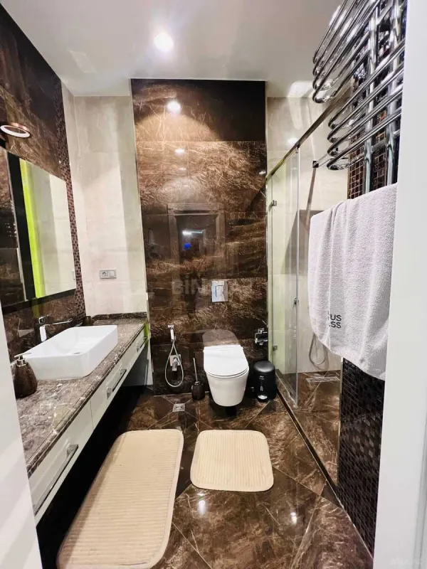 Kirayə verilir 3 otaqlı mənzil 178 m²