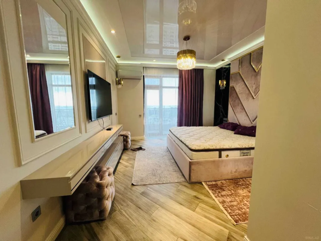 Kirayə verilir 3 otaqlı mənzil 178 m²