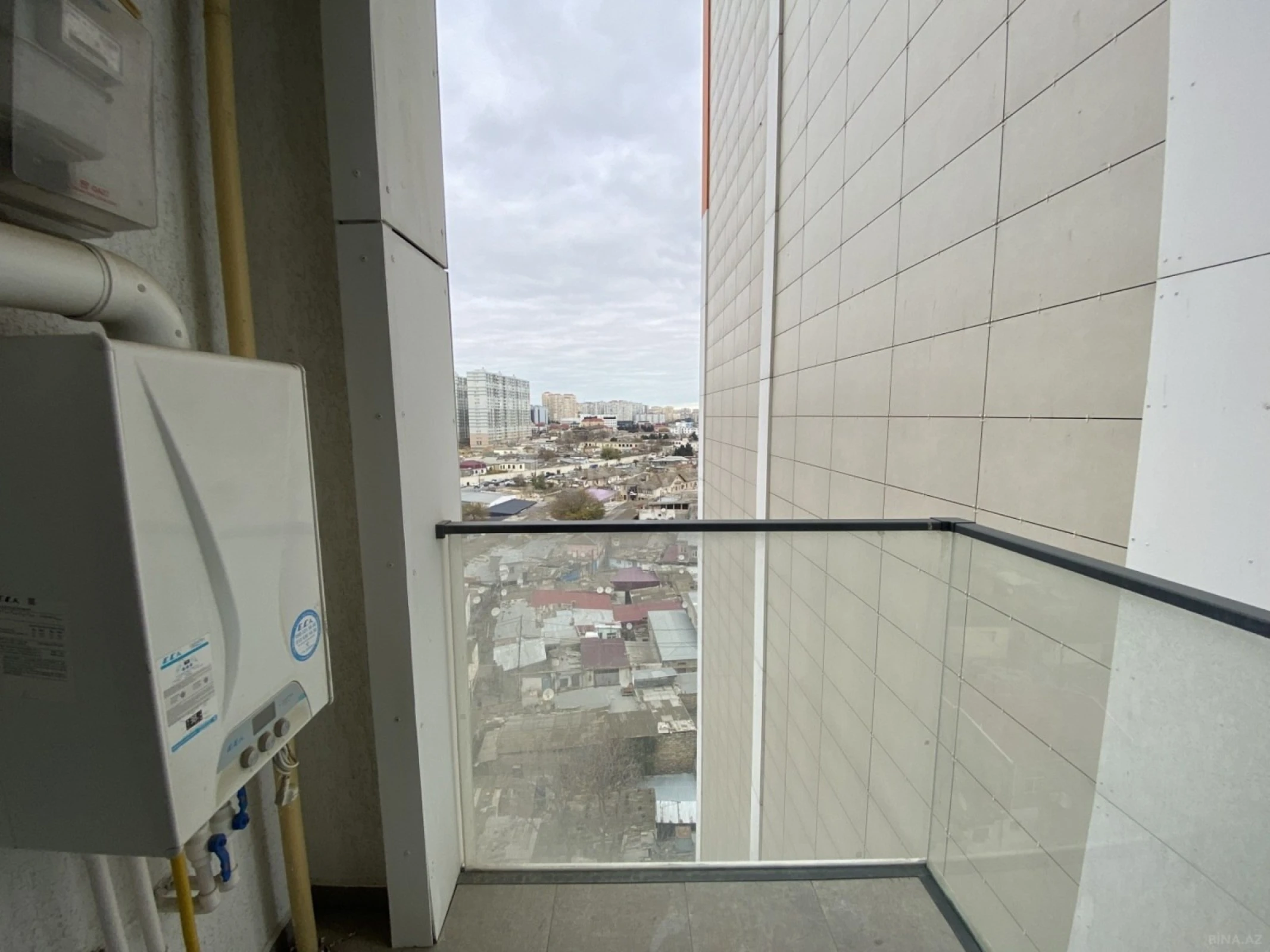 Satılır 2 otaqlı mənzil 52.9 m²