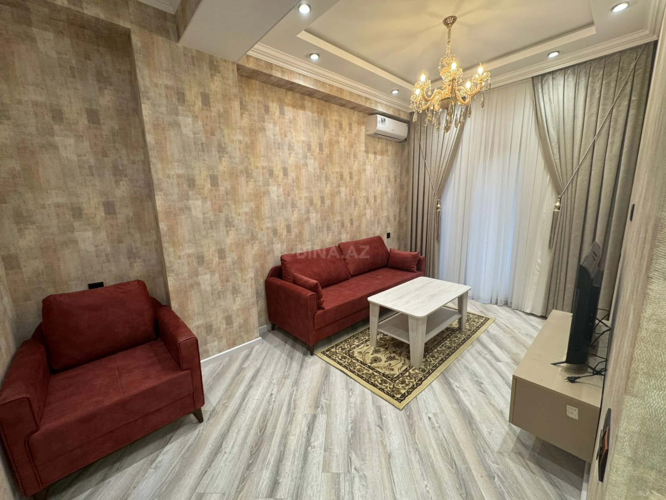 Kirayə verilir 2 otaqlı mənzil 65 m²