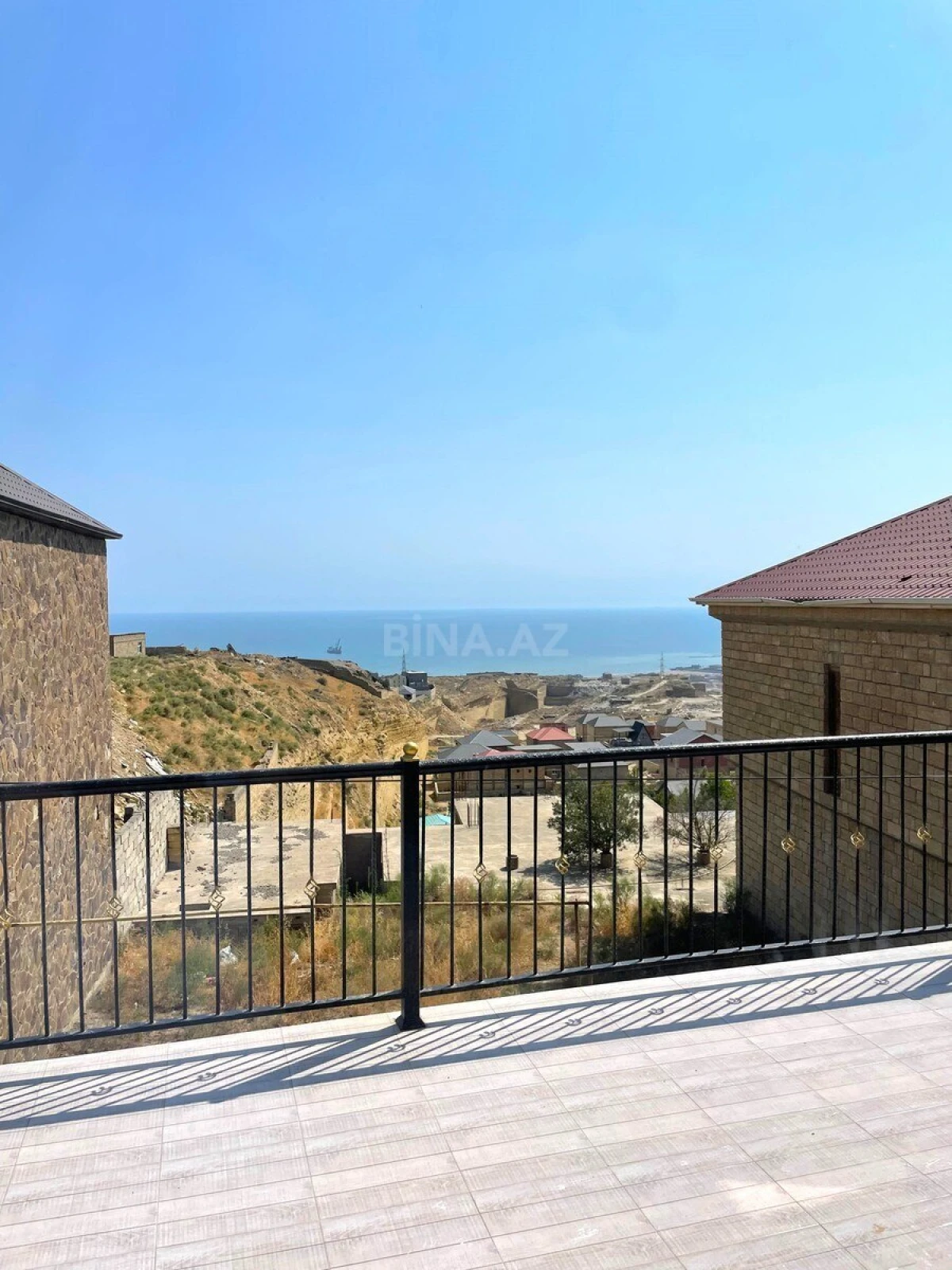 Satılır 6 otaqlı həyət evi 420 m²