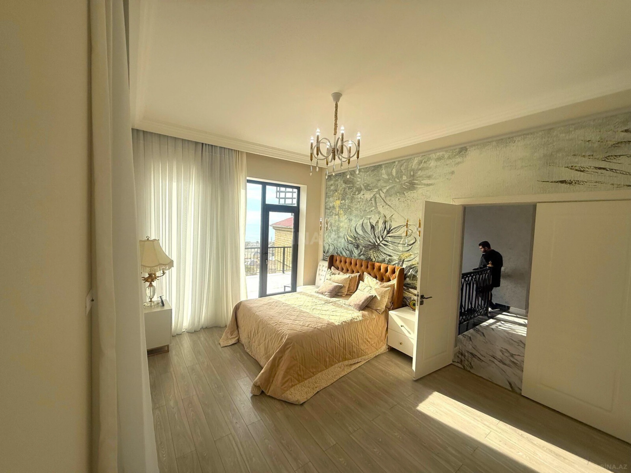 Satılır 6 otaqlı həyət evi 420 m²