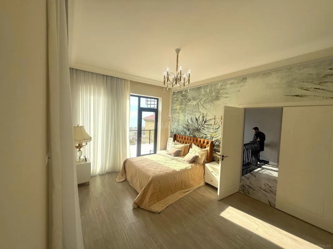 Satılır 6 otaqlı həyət evi 420 m²