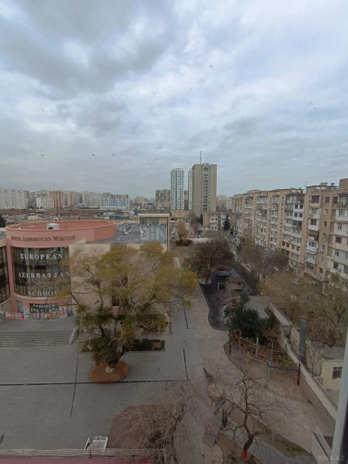 Satılır 3 otaqlı mənzil 72 m²