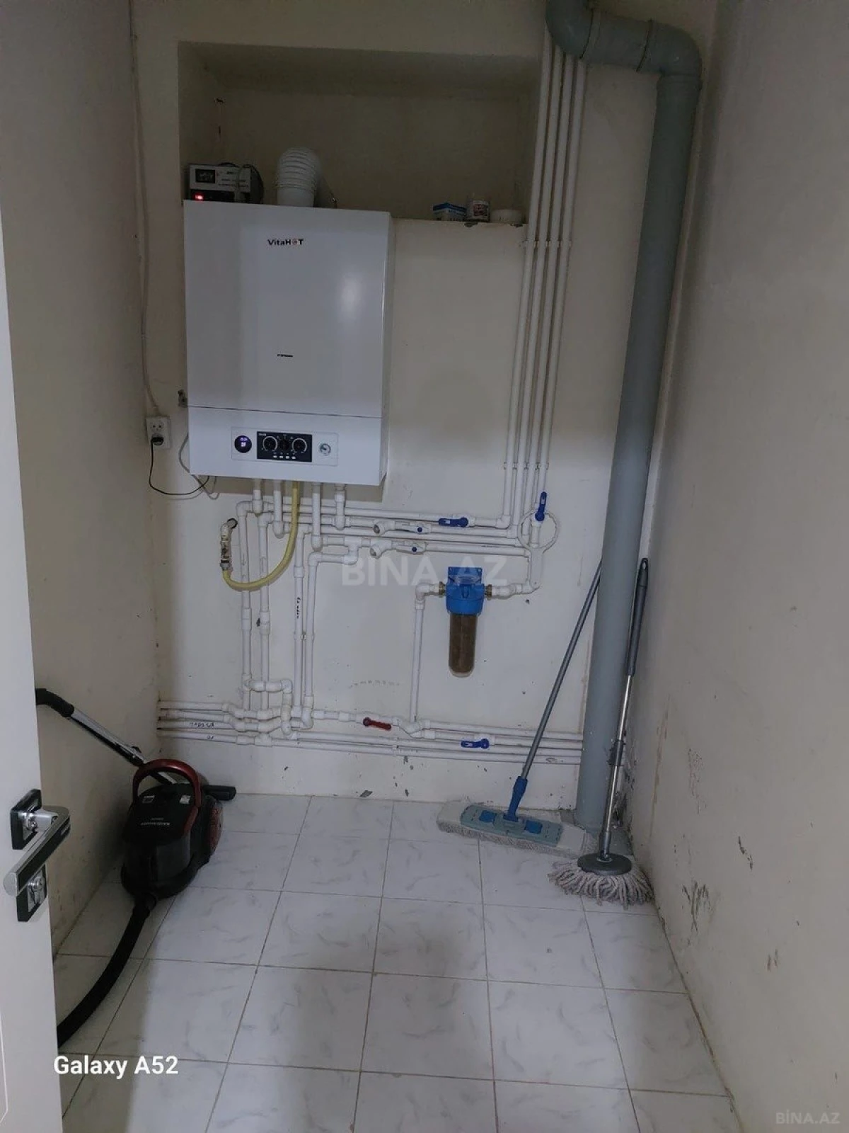 Satılır 10 otaqlı həyət evi 600 m²