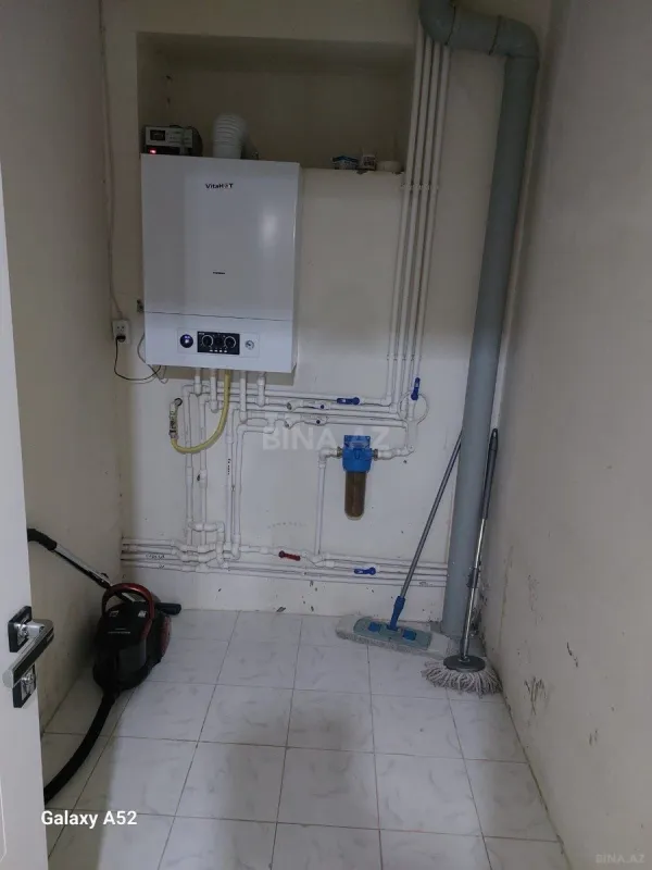 Satılır 10 otaqlı həyət evi 600 m²