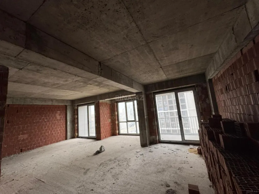 Satılır 3 otaqlı mənzil 120 m²