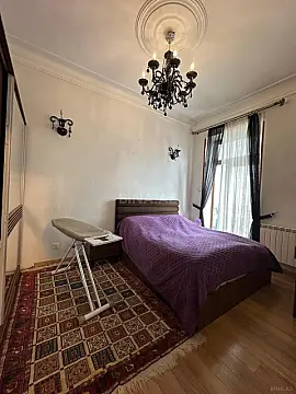 Satılır 3 otaqlı mənzil 110 m²